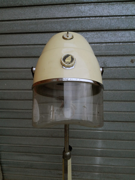 secador pelo peluqueria pie ruedas 1u